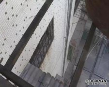 卫生间没有打开提取装置，广西父子瘫