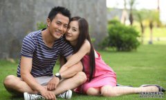 杨幂和刘薇薇四年的婚姻已经结束。离